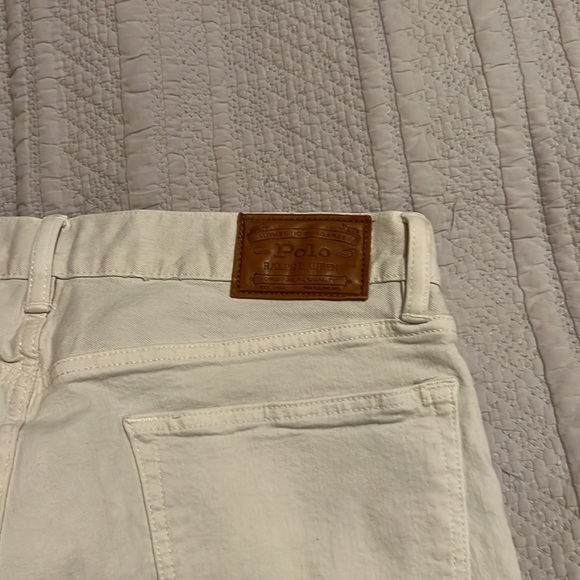 White - Picture 2 of 3